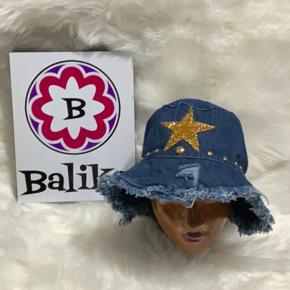 🌹ONE OF THE KIND🌸 RAW HEM BUCKET HAT🧢 Custom ⭐️ iron patch and gold studs💛